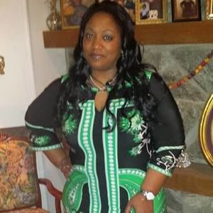 Meet your Posher, Yolanda